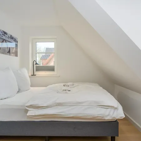Feriehus Dorfhues 2 *
