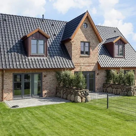 Feriehus Dorfhues 2 *