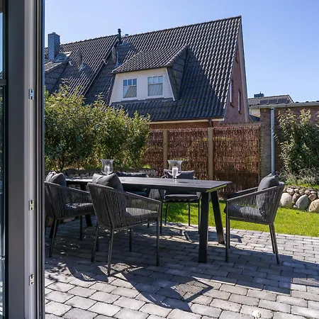 Feriehus Dorfhues 2 *